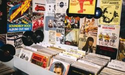 Comment évaluer l’état d’un disque vinyle et le nettoyer après achat ?